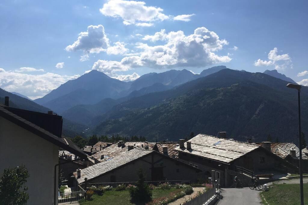 Maison Des Alpes Mansarda Oulx Exterior foto